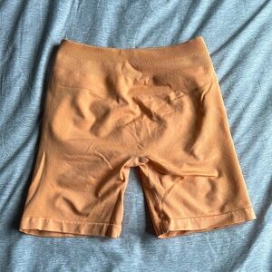 Orange Aurola Amazon shorts